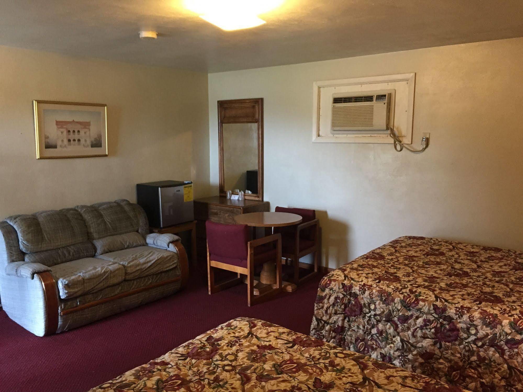 Crawfordsville Motel Exterior photo